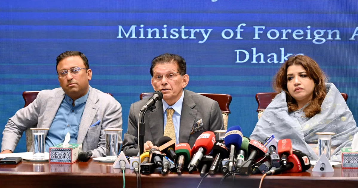 কোনো সরকারপ্রধান ‘ভিক্ষার ঝুলি’নিয়ে যান না : চীন সফর নিয়ে পররাষ্ট্রমন্ত্রী